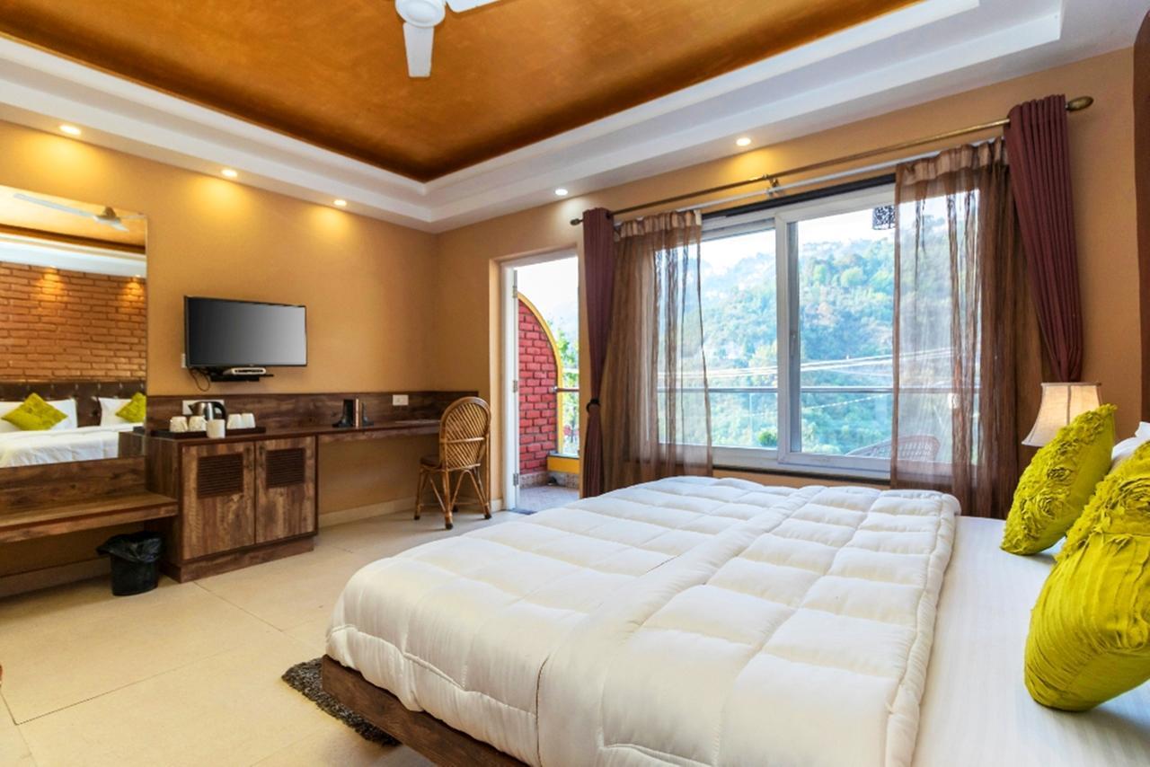 Nirvana Lodge And Lounge Массури Экстерьер фото