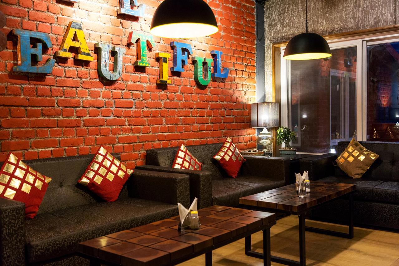 Nirvana Lodge And Lounge Массури Экстерьер фото