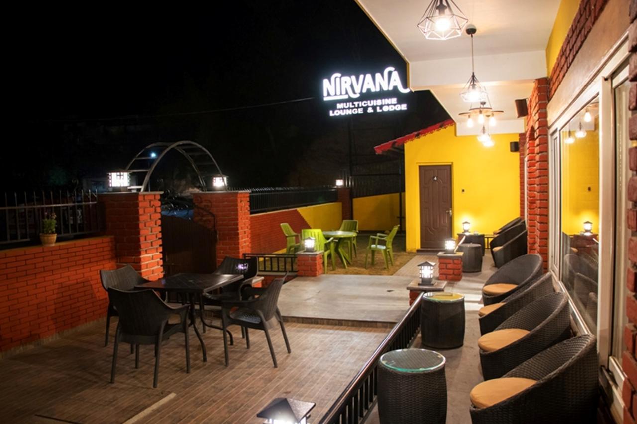 Nirvana Lodge And Lounge Массури Экстерьер фото