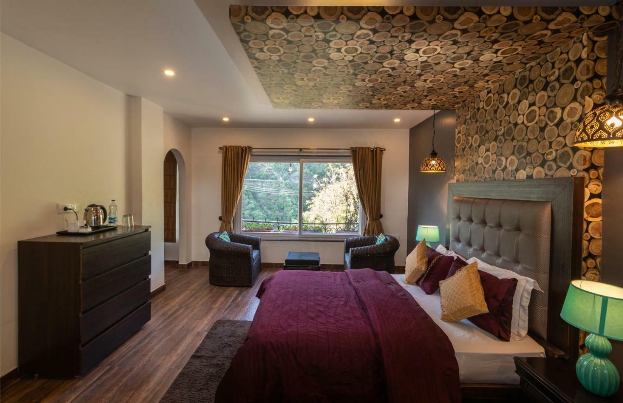 Nirvana Lodge And Lounge Массури Экстерьер фото