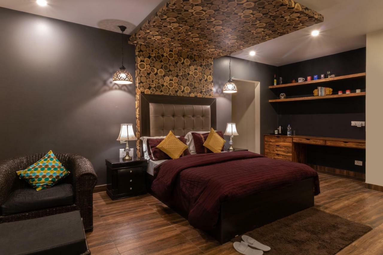 Nirvana Lodge And Lounge Массури Экстерьер фото
